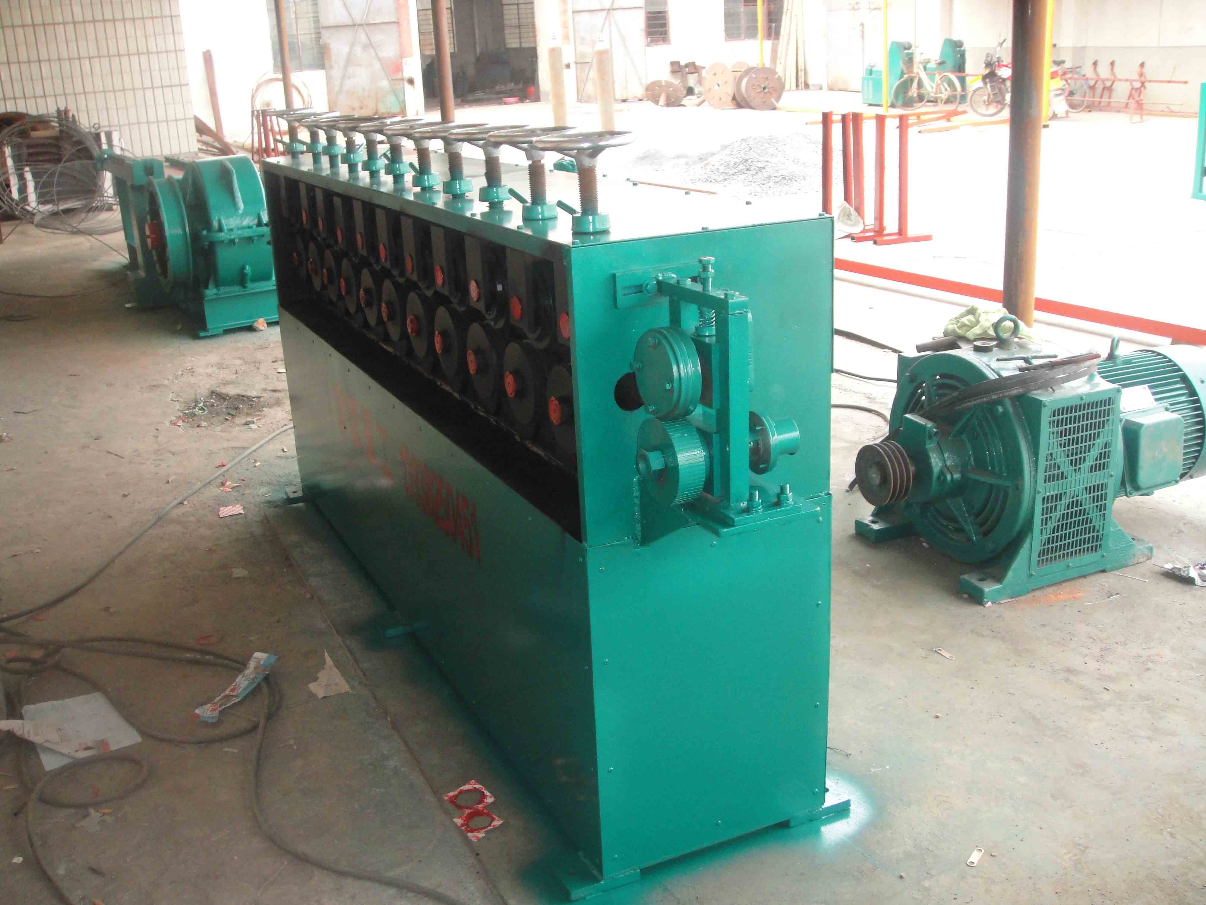 三級(jí)鋼調(diào)直機(jī)